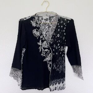 ALBERTO MAKALI Sheer Textured Embellished V-Neck Flare Sleeves in Black SZ L